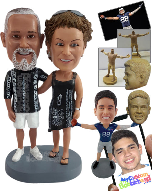 Joyful Vacationing Couple Personalized Bobblehead